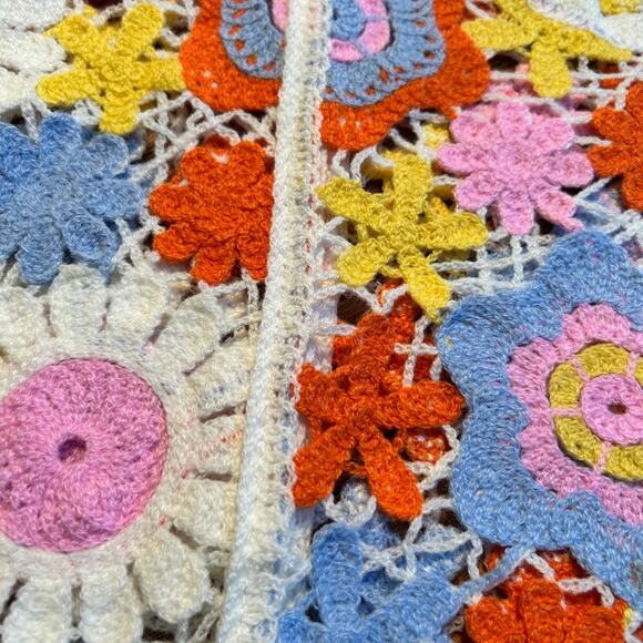 House of Harlow Crop Fringe Poncho Sweater Crochet Shawl Hippie Boho One Size - Picture 4 of 6